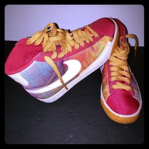 Nike womans shoes size 7